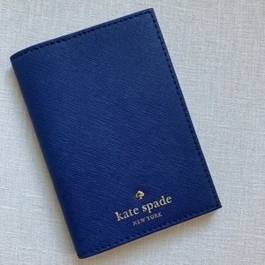 KATE SPADE Mikas Pond Leather Passport Holder NWOT